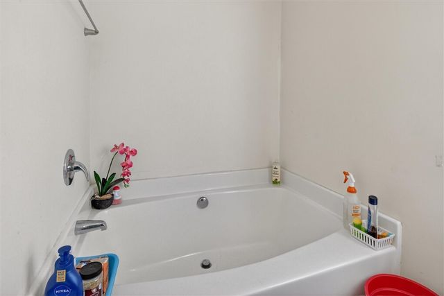 168 Firenze Dr, Oakdale, PA 15071