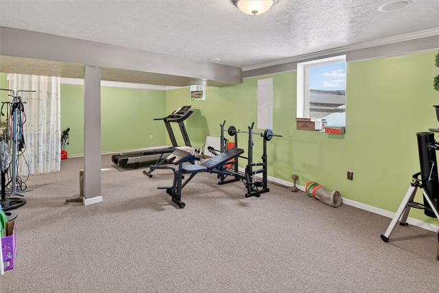 168 Firenze Dr, Oakdale, PA 15071