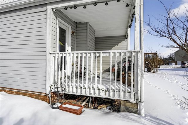 168 Firenze Dr, Oakdale, PA 15071