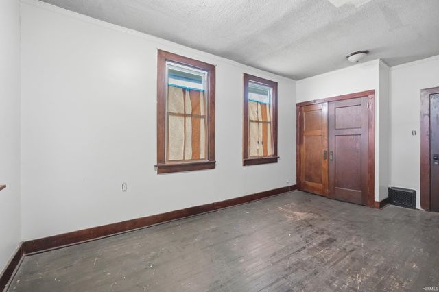 3117 Monroe Street, Fort Wayne, IN 46806