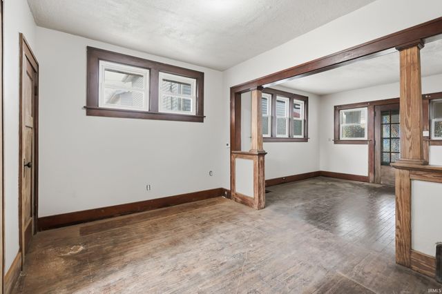 3117 Monroe Street, Fort Wayne, IN 46806