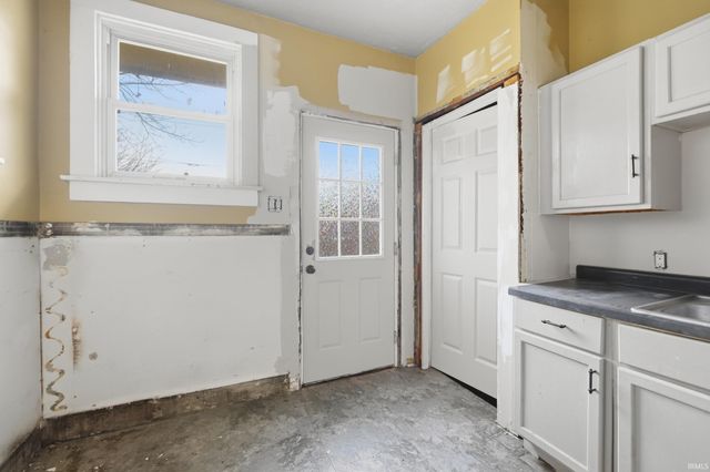 3117 Monroe Street, Fort Wayne, IN 46806