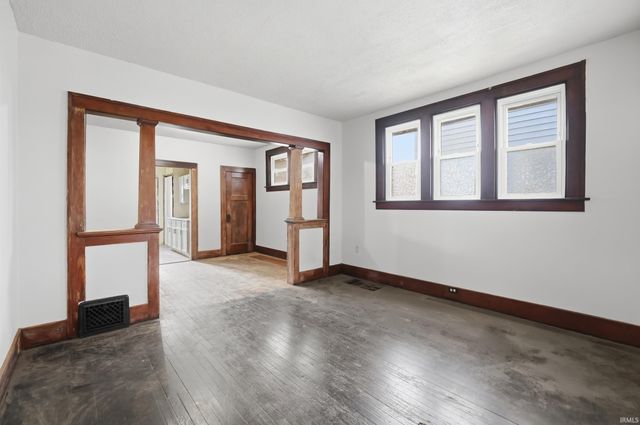 3117 Monroe Street, Fort Wayne, IN 46806