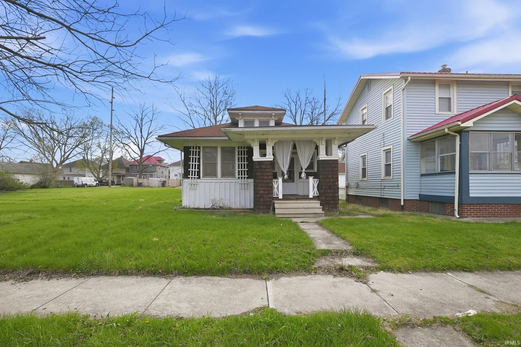 3117 Monroe Street, Fort Wayne, IN 46806