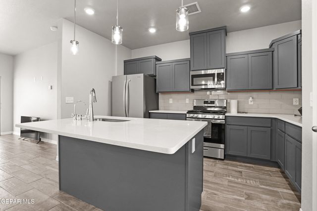 7437 Schweitz Court, El Paso, TX 79911