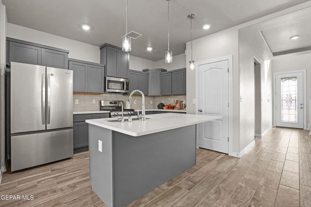 7437 Schweitz Court, El Paso, TX 79911