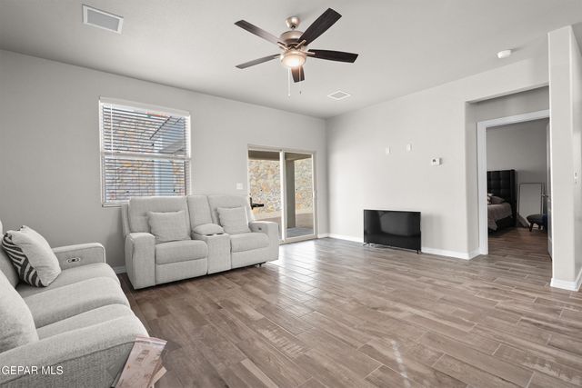 7437 Schweitz Court, El Paso, TX 79911