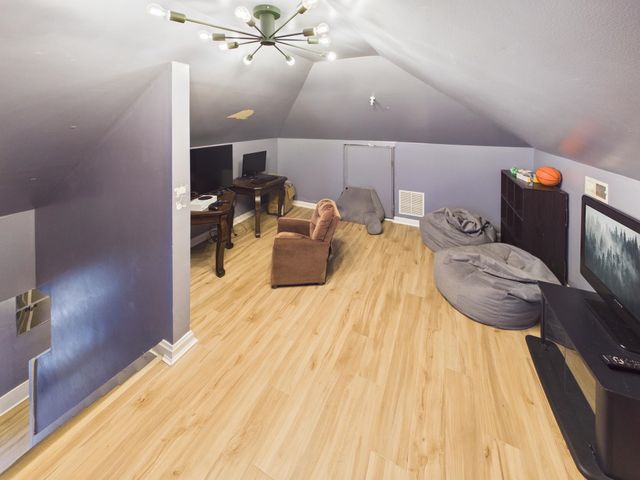 229 6th Avenue, Huntington, WV 25701