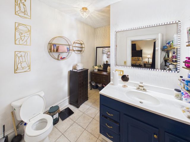 229 6th Avenue, Huntington, WV 25701