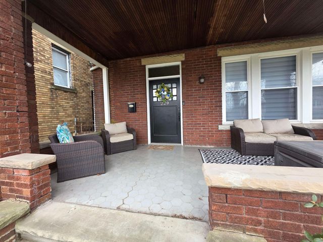 229 6th Avenue, Huntington, WV 25701