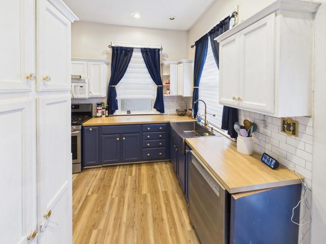 229 6th Avenue, Huntington, WV 25701