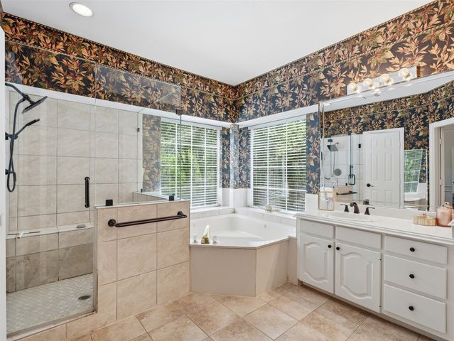 2605 Hidden Ridge Drive, Arlington, TX 76006
