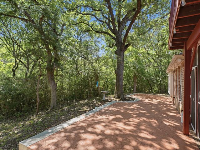 2605 Hidden Ridge Drive, Arlington, TX 76006