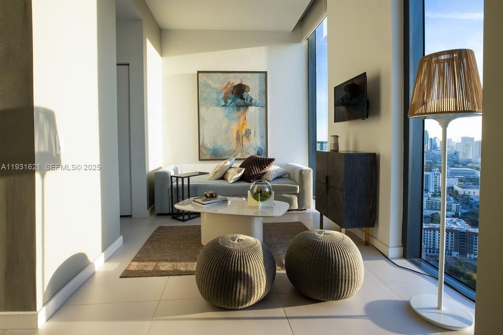 Image 12 of property listing at 501 NE 31st St PH4405, Miami, FL 33137