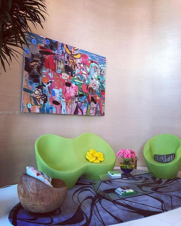 Image 17 of property listing at 501 NE 31st St PH4405, Miami, FL 33137