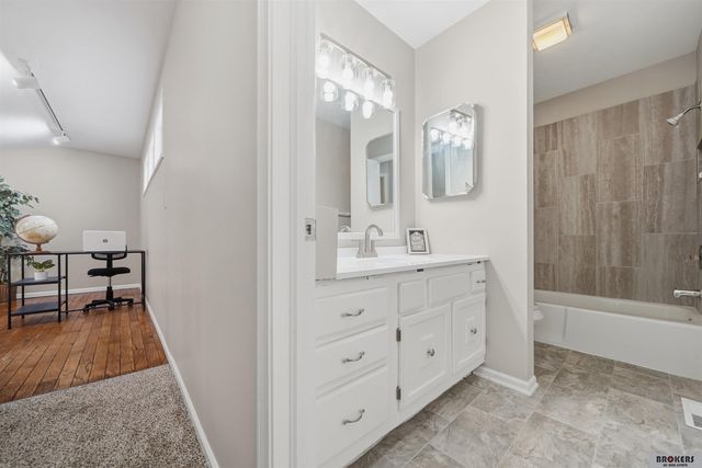 6121 Fleetwood Street, Lincoln, NE 68516