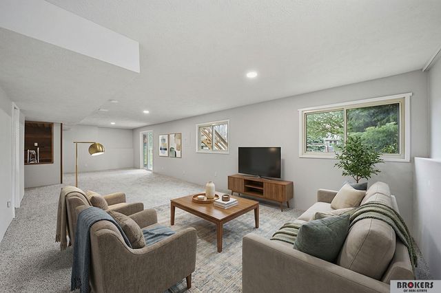 6121 Fleetwood Street, Lincoln, NE 68516