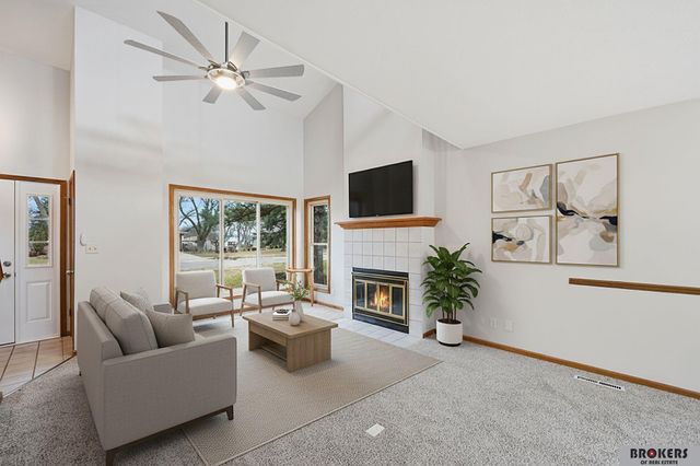 6121 Fleetwood Street, Lincoln, NE 68516