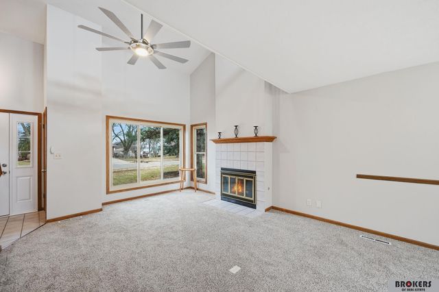 6121 Fleetwood Street, Lincoln, NE 68516