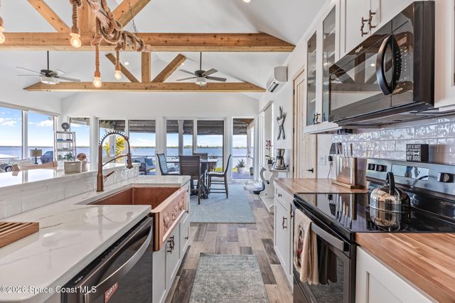 18 Vip Island B, Grant-valkaria, FL 32949