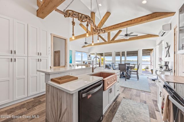 18 Vip Island B, Grant-valkaria, FL 32949