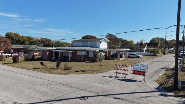 802 N 15th Street, Fort Pierce, FL 34950