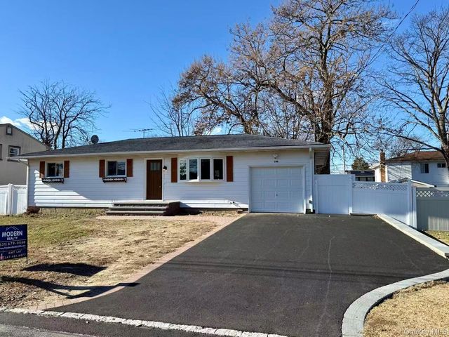 150 Scott Avenue, Deer Park, NY 11729
