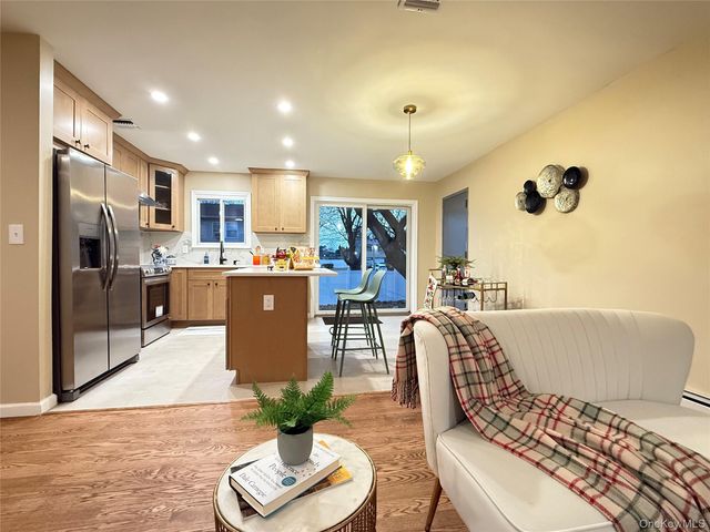 150 Scott Avenue, Deer Park, NY 11729