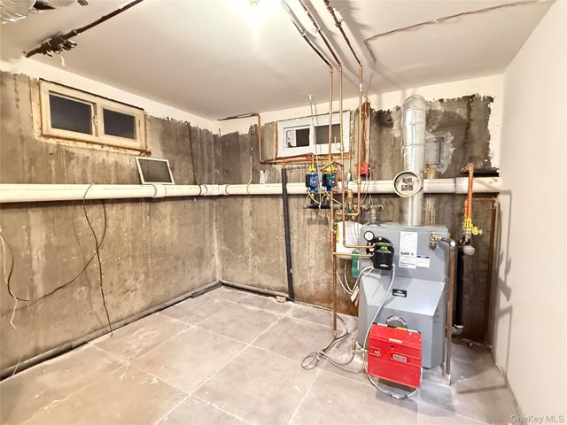 150 Scott Avenue, Deer Park, NY 11729