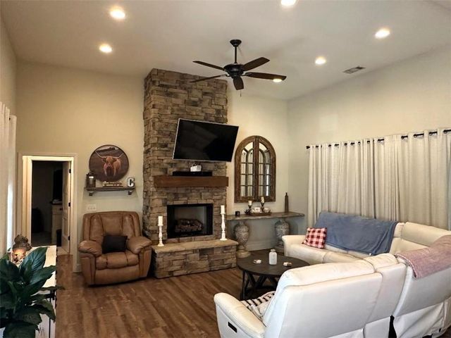 107 Dawn Drive SE, Calhoun, GA 30701