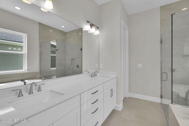 323 SAWGRASS Drive, Yulee, FL 32097