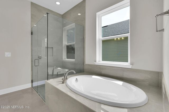 323 SAWGRASS Drive, Yulee, FL 32097