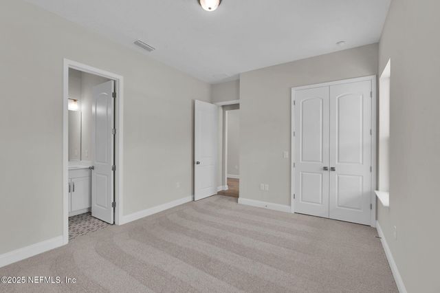 323 SAWGRASS Drive, Yulee, FL 32097