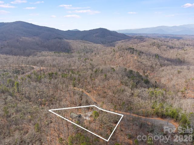 240 Ravenswood Drive, Marion, NC 28752