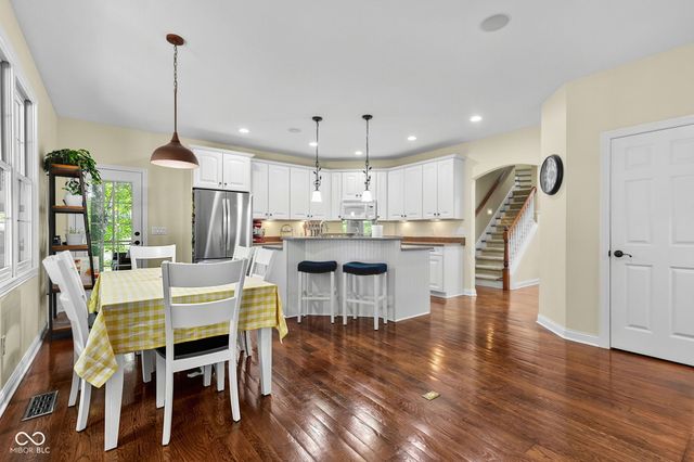 1724 E Greyhawk Way, Greenfield, IN 46140