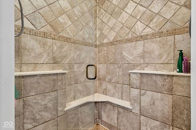 1724 E Greyhawk Way, Greenfield, IN 46140