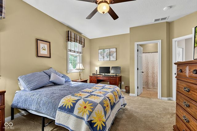 1724 E Greyhawk Way, Greenfield, IN 46140