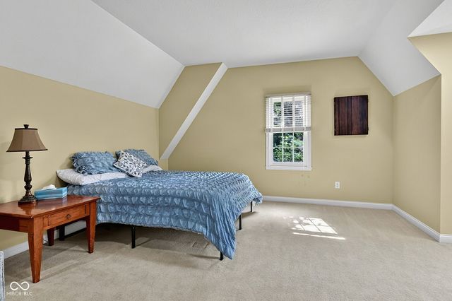 1724 E Greyhawk Way, Greenfield, IN 46140