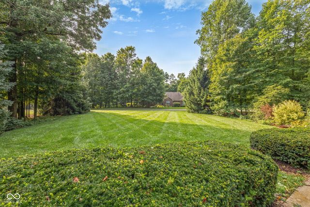 1724 E Greyhawk Way, Greenfield, IN 46140