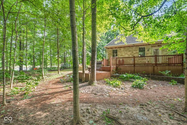 1724 E Greyhawk Way, Greenfield, IN 46140