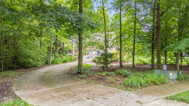 1724 E Greyhawk Way, Greenfield, IN 46140