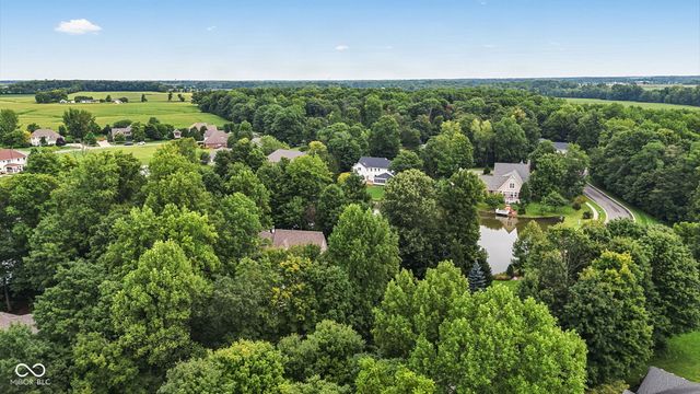 1724 E Greyhawk Way, Greenfield, IN 46140