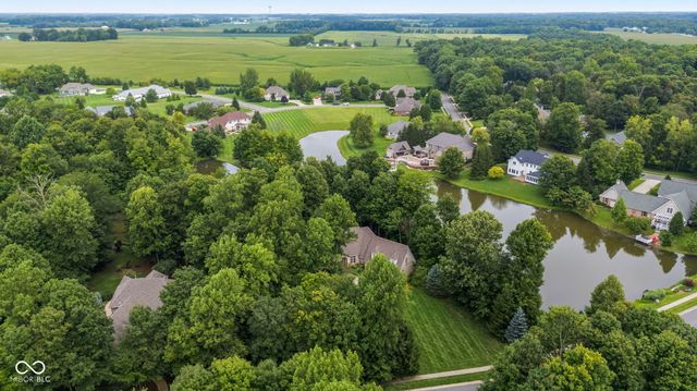 1724 E Greyhawk Way, Greenfield, IN 46140