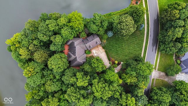 1724 E Greyhawk Way, Greenfield, IN 46140