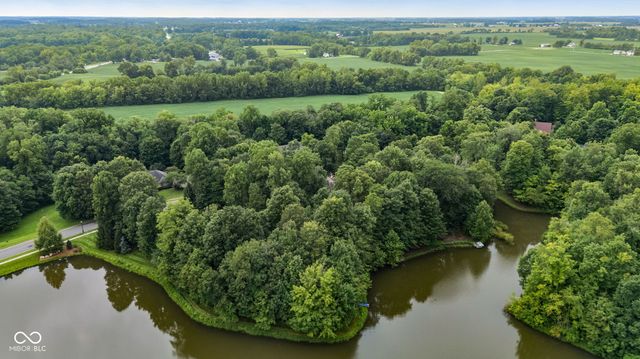 1724 E Greyhawk Way, Greenfield, IN 46140