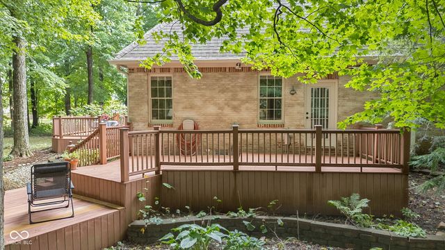 1724 E Greyhawk Way, Greenfield, IN 46140