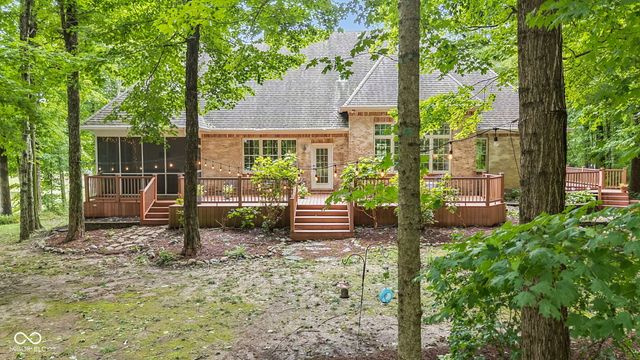 1724 E Greyhawk Way, Greenfield, IN 46140