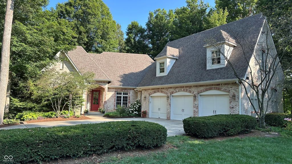 1724 E Greyhawk Way, Greenfield, IN 46140