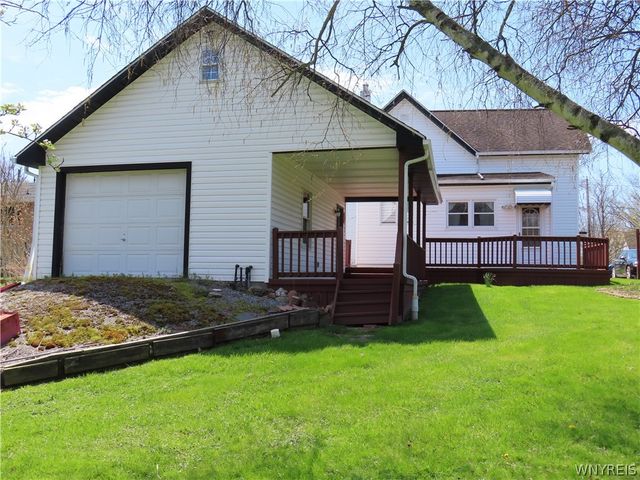 5588 Seneca Street, West Seneca, NY 14224