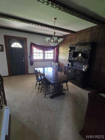 5588 Seneca Street, West Seneca, NY 14224
